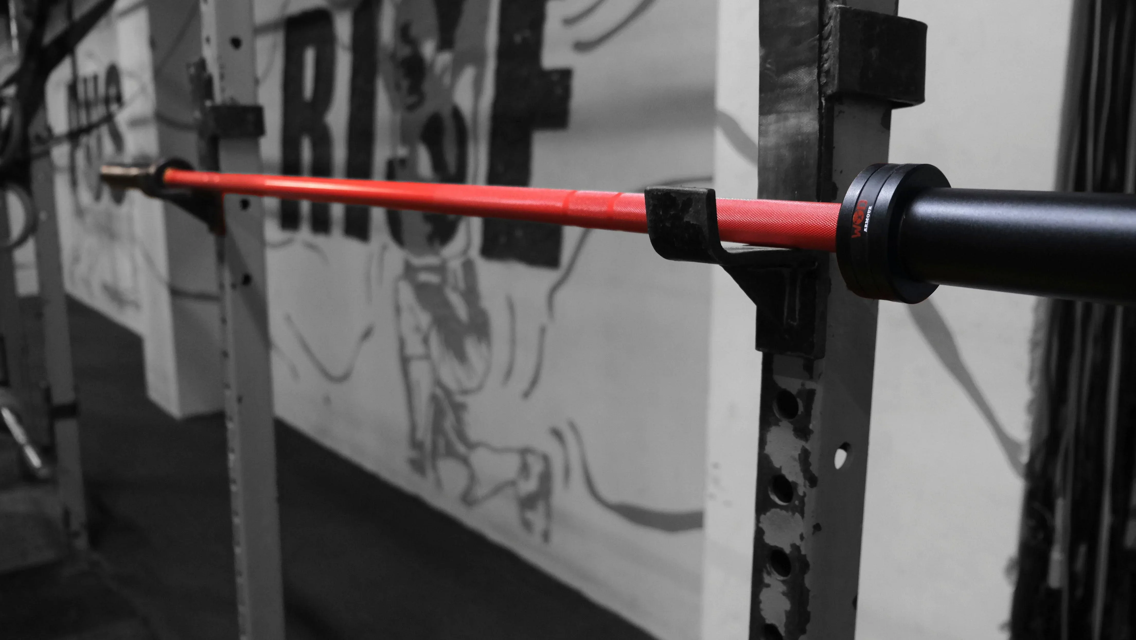 Men's ELITE Weightlifting barbell (20 KG) - Image 8